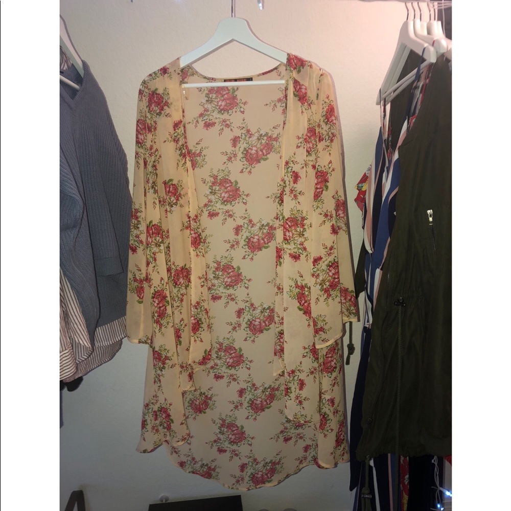 Floral Long Sleeve Kimono